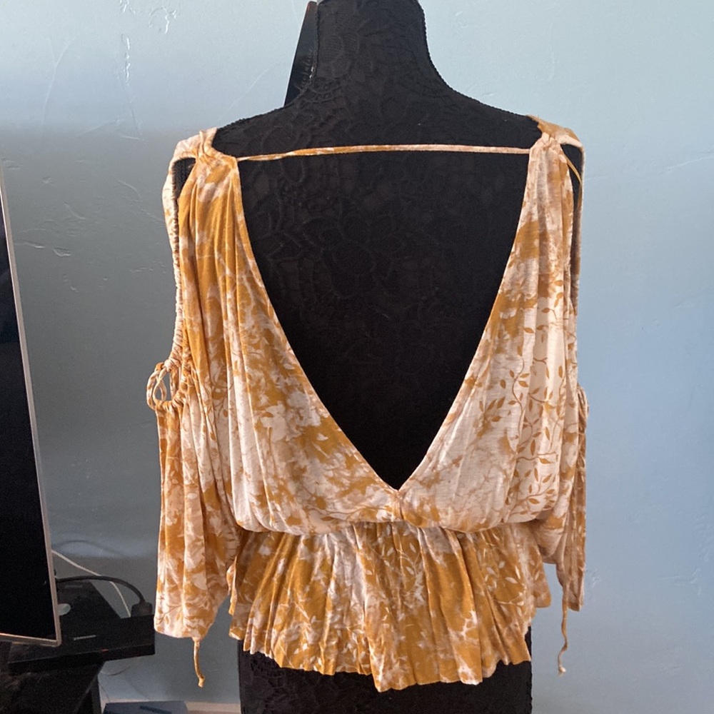 free people top boho style size medium New without tag